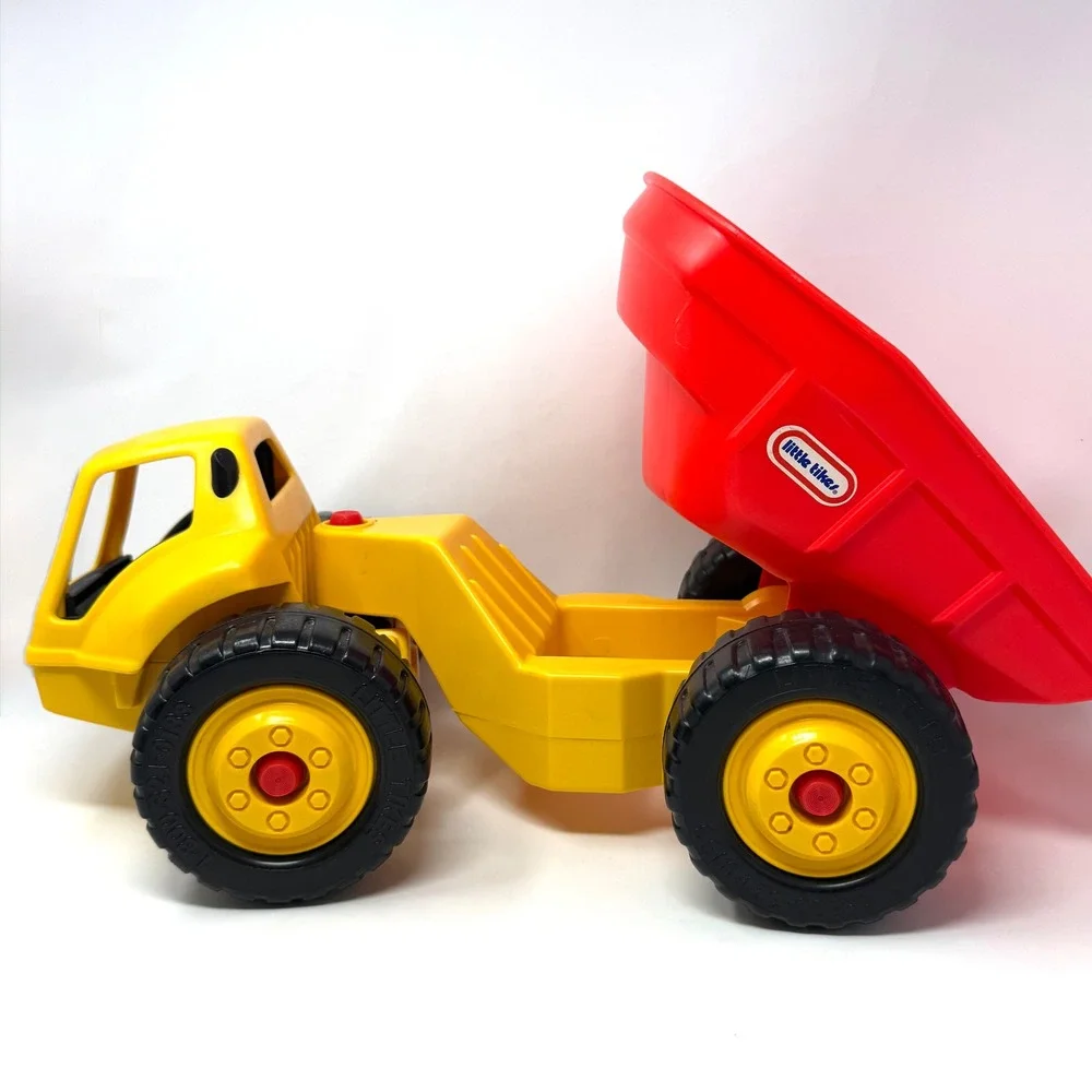 Little Tikes Classic Yellow and Red Dump Truck Large Construction Toy Vintage‎